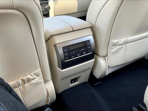 Used 2023 Lexus GX 460 Luxury w/ Sport Design Package AWD/4WD image 10