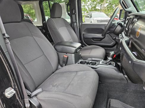 Used 2023 Jeep Wrangler Unlimited Sport AWD/4WD image 19