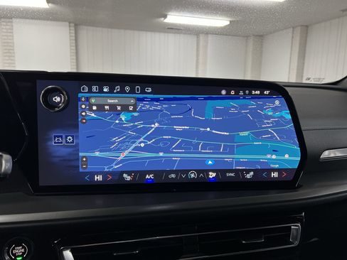 New 2025 Chevrolet Traverse LT w/ Sun and Wheel Package image 49