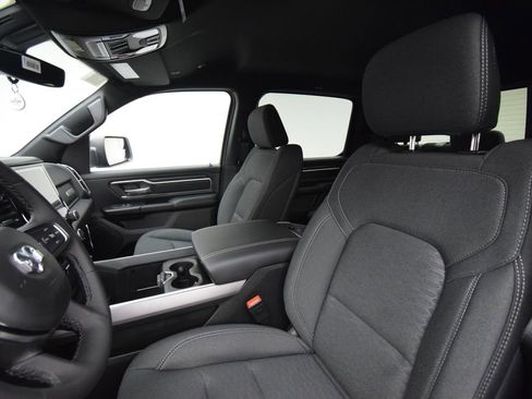 New 2026 RAM 1500 4x4 Crew Cab image 34