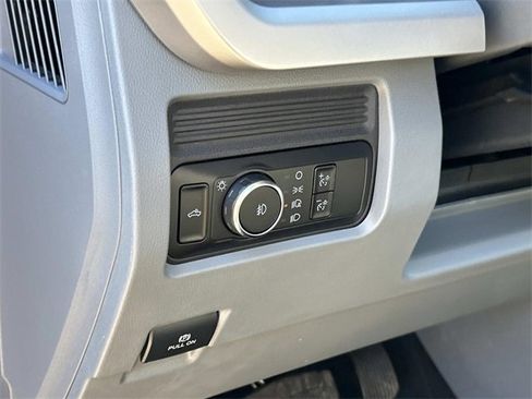 Used 2025 Ford F250 XLT image 30