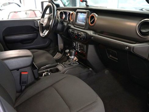 Used 2020 Jeep Gladiator Sport w/ Quick Order Package 24S AWD/4WD image 40