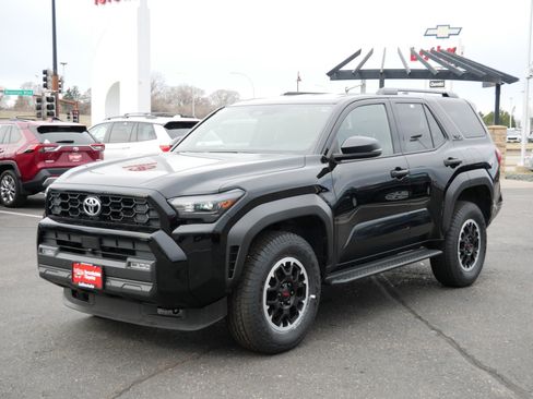 Used 2025 Toyota 4Runner TRD Off-Road AWD/4WD image 3