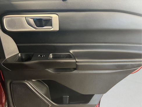 Used 2020 Ford Explorer ST w/ ST Street Pack image 17