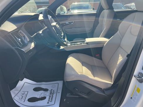 New 2026 Volvo XC90 T8 Plus w/ Protection Package Premier AWD/4WD image 25