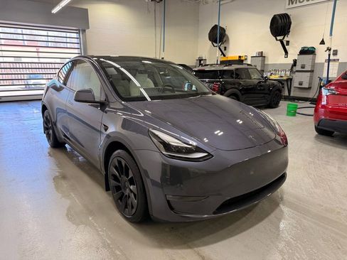 Used 2023 Tesla Model Y Long Range AWD/4WD image 7