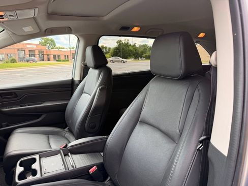 Used 2025 Honda Odyssey EX-L image 15