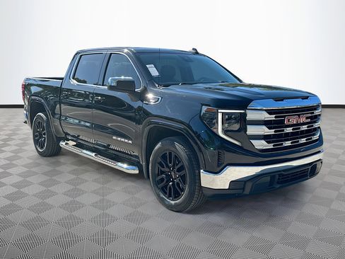 Used 2024 GMC Sierra 1500 SLE w/ Preferred Package image 1