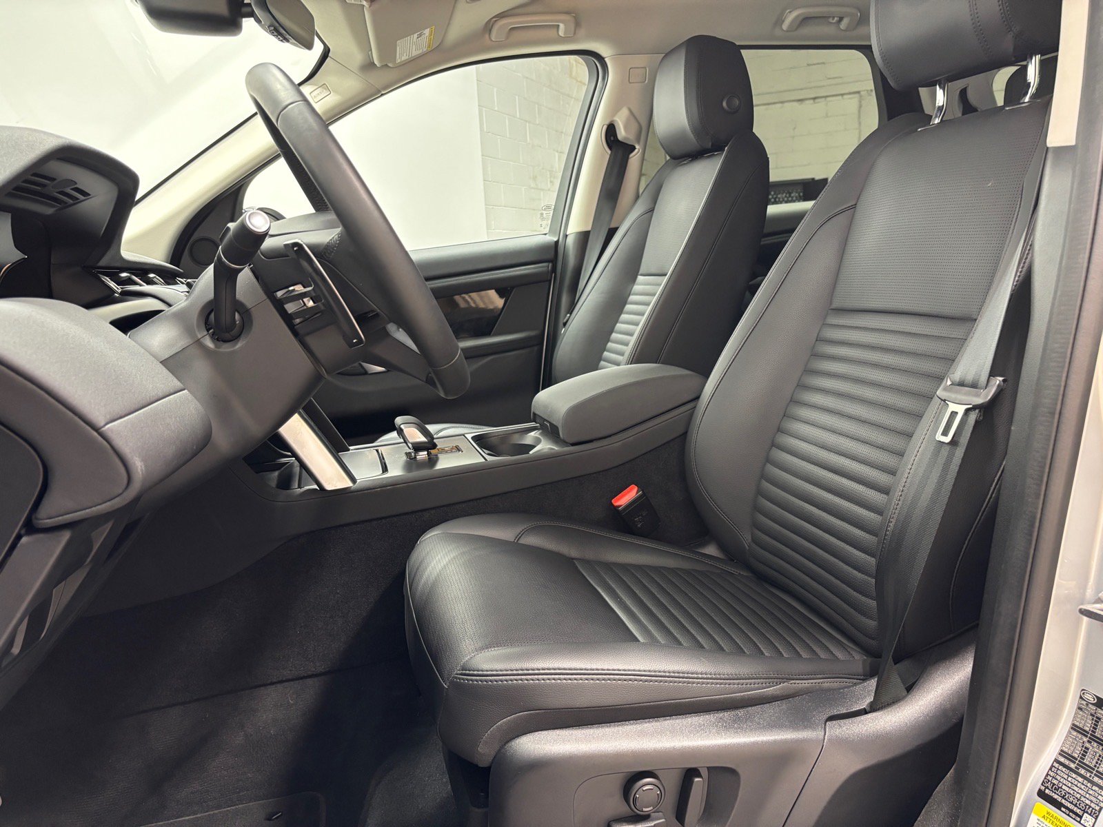 New 2024 Land Rover Discovery Sport S AWD/4WD image 23