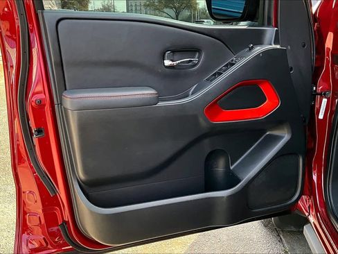 Used 2023 Nissan Frontier Pro-X w/ Pro Convenience Package image 22