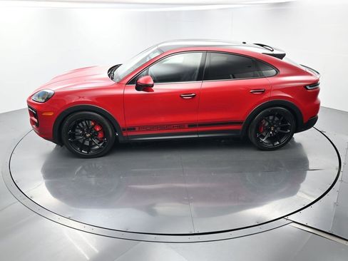 Certified 2025 Porsche Cayenne GTS image 37