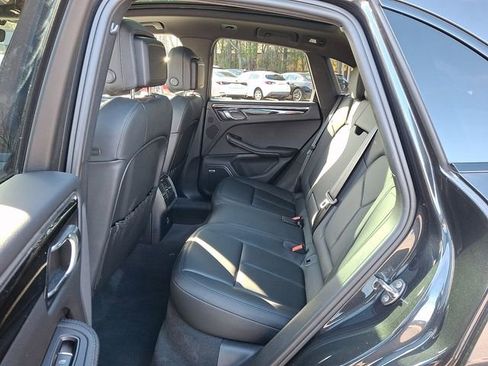 Used 2021 Porsche Macan S image 13