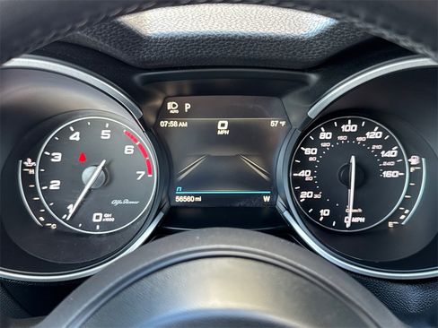 Used 2022 Alfa Romeo Stelvio Sprint image 32