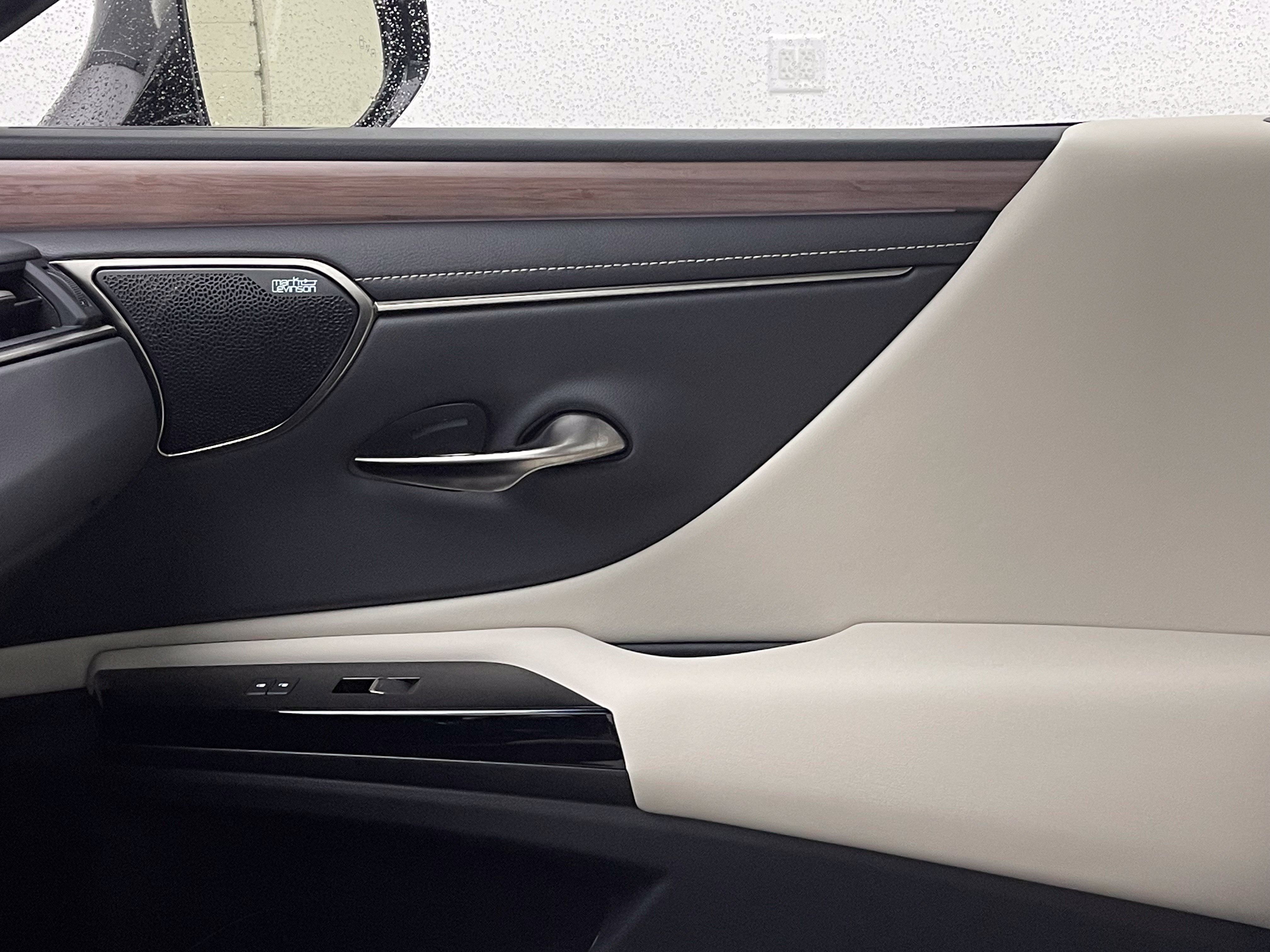Used 2024 Lexus ES 350 Ultra Luxury w/ Accessory Package (Z2) FWD image 46