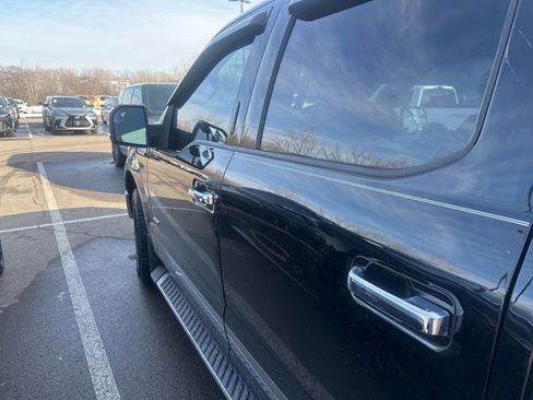 Used 2017 Ford F150 XLT w/ Equipment Group 302A Luxury image 22