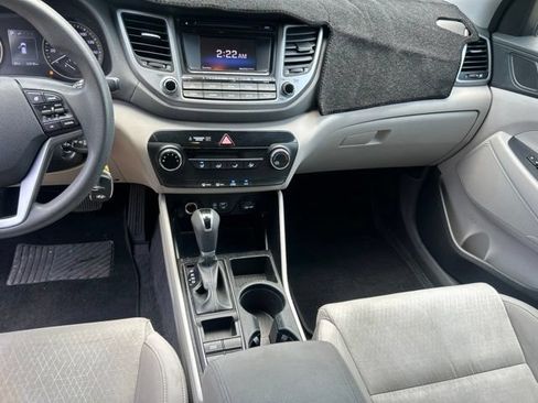 Used 2016 Hyundai Tucson SE w/ Option Group 02 FWD image 13