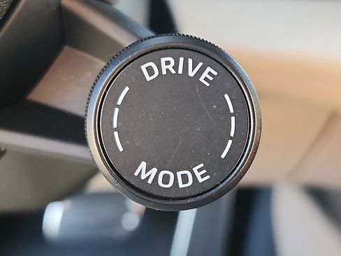 Certified 2025 Porsche Taycan image 22