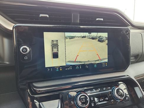 Used 2023 GMC Sierra 1500 AT4 w/ AT4 Preferred Package AWD/4WD image 16