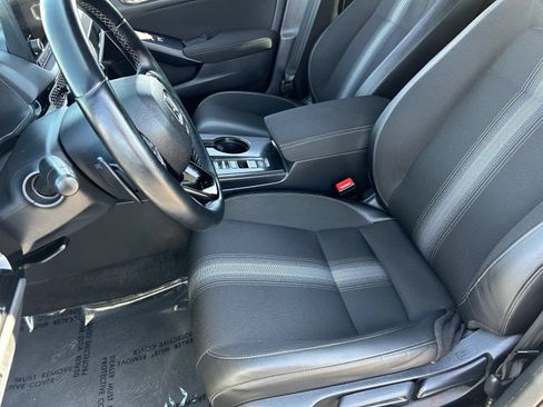 Certified 2025 Honda Civic Sport image 27