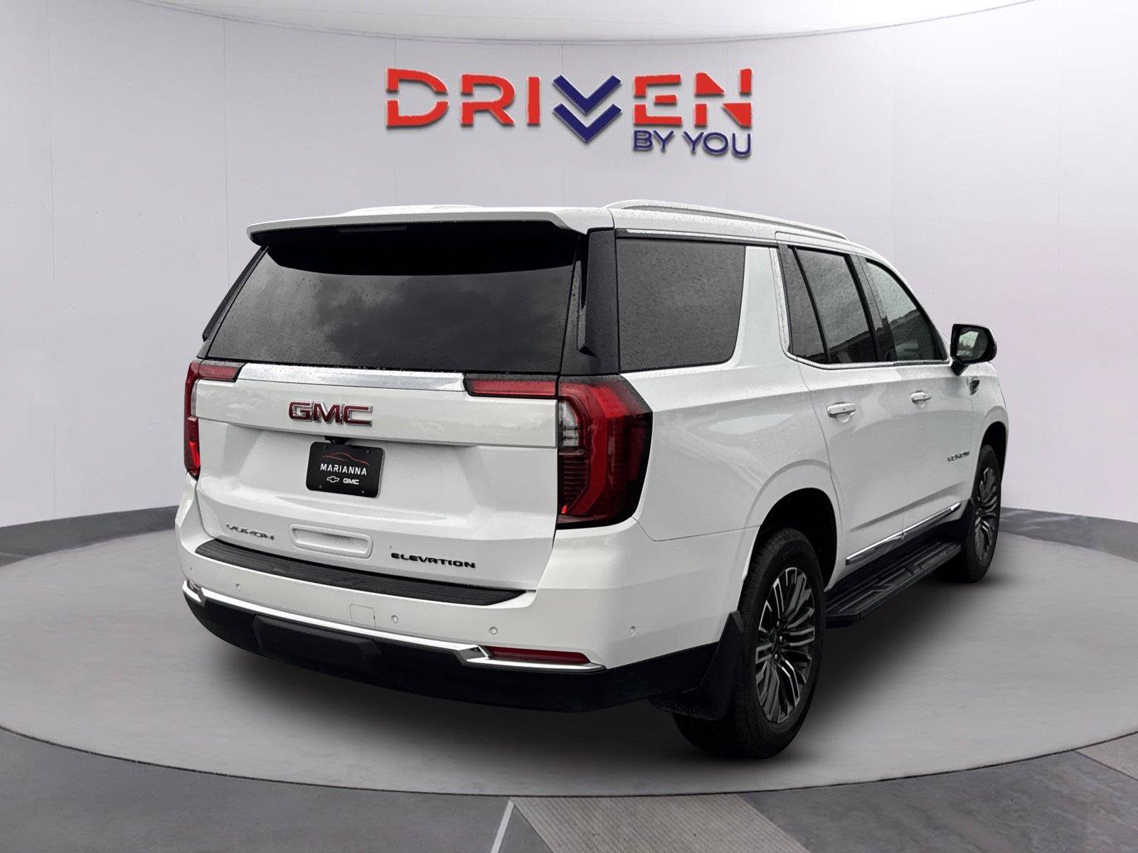 Used 2025 GMC Yukon Elevation AWD/4WD image 4