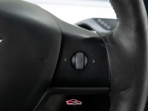 Used 2021 Tesla Model 3 Standard Range Plus image 25