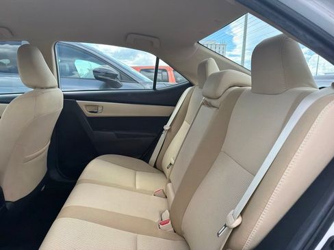 Used 2019 Toyota Corolla LE FWD image 2