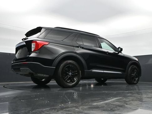Used 2023 Ford Explorer XLT w/ Equipment Group 202A AWD/4WD image 45