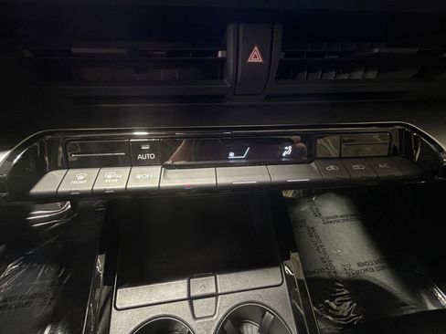 Used 2023 Toyota Prius LE image 36