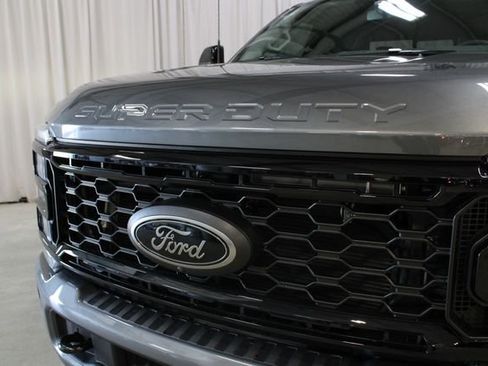 New 2026 Ford F250 Lariat w/ Black Appearance Package AWD/4WD image 33