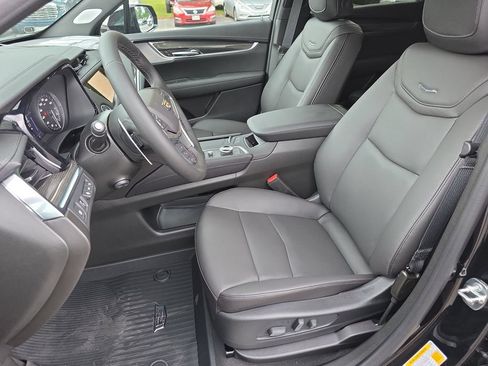 New 2026 Cadillac XT5 Sportv w/ LPO, Floor Liner Package AWD/4WD image 11
