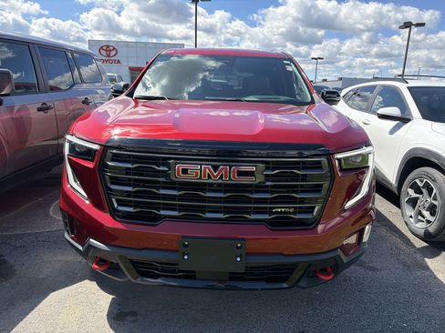 Used 2025 GMC Acadia AT4 AWD/4WD image 3