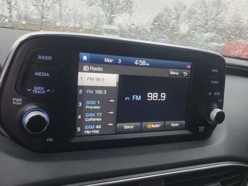 Used 2019 Hyundai Santa Fe Limited image 24