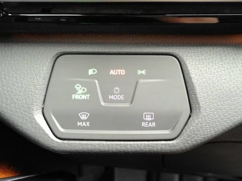 Used 2023 Volkswagen ID.4 Pro S RWD image 35