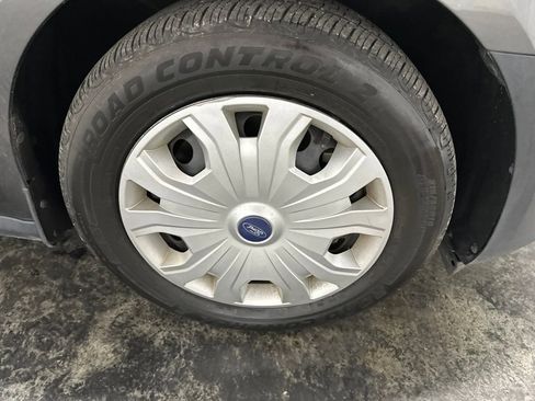 Used 2020 Ford Transit Connect XL FWD image 4