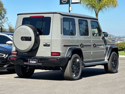 New 2026 Mercedes-Benz G 580 w/ EQ Technology image 3