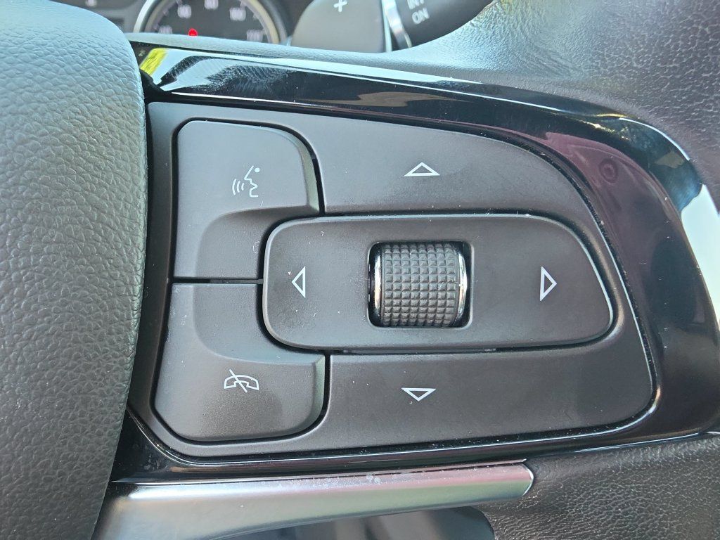Certified 2023 Buick Enclave Essence FWD image 24