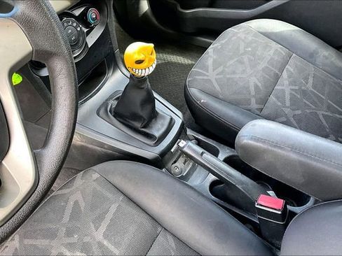 Used 2012 Ford Fiesta SE image 15