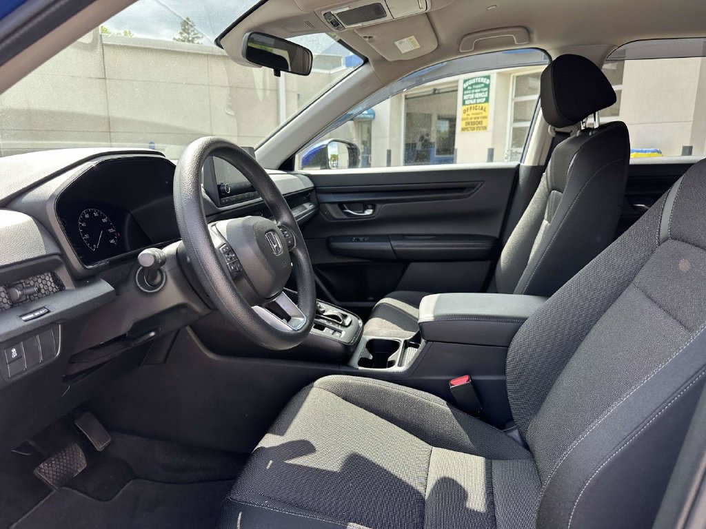 Used 2025 Honda CR-V LX image 13