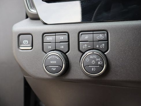 Certified 2024 Chevrolet Silverado 1500 ZR2 w/ ZR2 Bison Edition AWD/4WD image 17