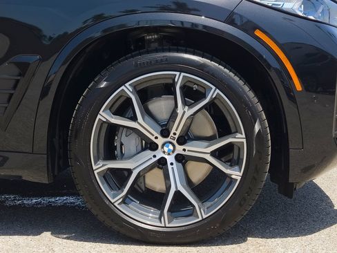 New 2026 BMW X5 xDrive50e w/ M Sport Package AWD/4WD image 5