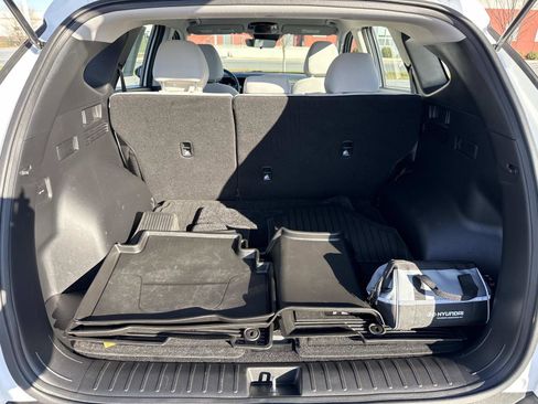 Used 2025 Hyundai Tucson SE image 20