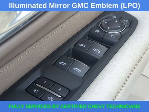 Used 2021 GMC Yukon Denali w/ Denali Premium Package image 24