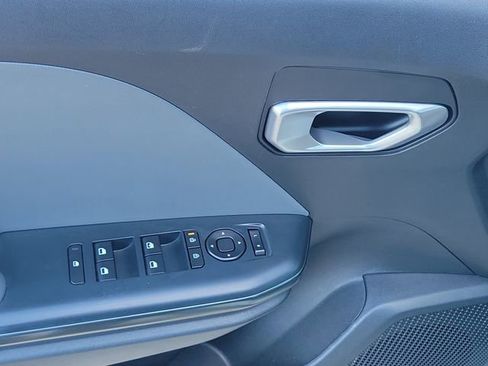 Used 2025 Kia K4 FWD image 21
