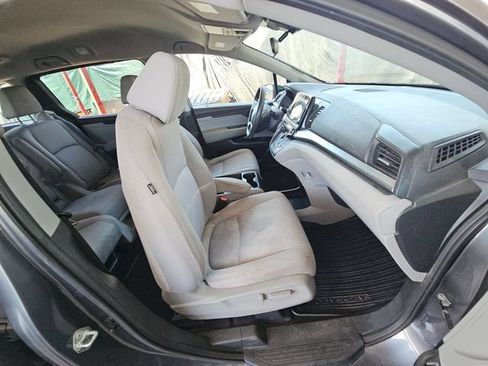 Used 2018 Honda Odyssey EX image 6