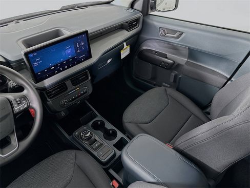 New 2025 Ford Maverick XL image 22