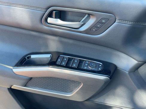 New 2025 Nissan Pathfinder Platinum w/ Cargo Package image 13