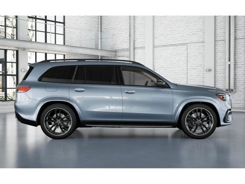 New 2026 Mercedes-Benz GLS 580 4MATIC image 2