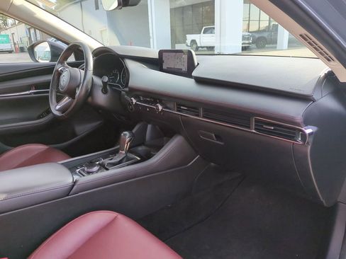 Used 2024 MAZDA MAZDA3 s image 31