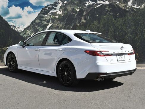 Certified 2025 Toyota Camry SE image 9