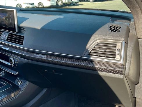 Used 2020 Audi SQ5 Prestige w/ Prestige Package image 18